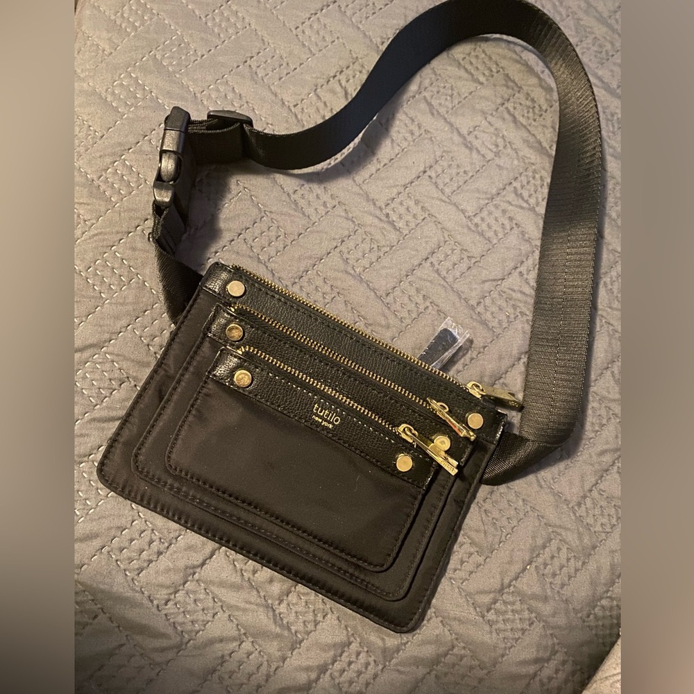 Tutilo New York Adjustable Fanny Pack Black with Gold Trim